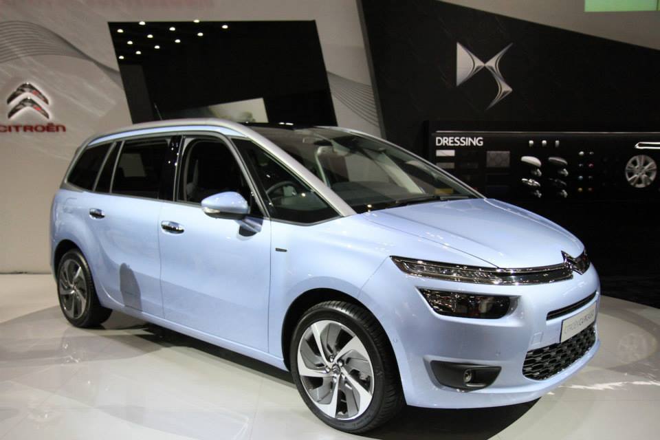 本日は、勤労感謝の日です。