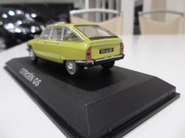 1/43 GS Jaune ミニカー