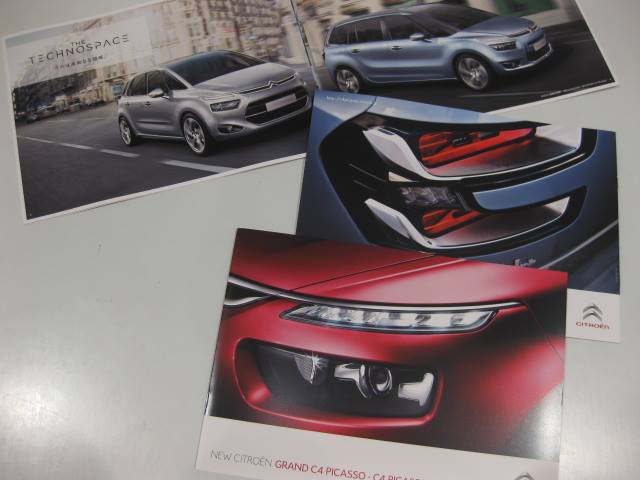 C4ピカソ　プレカタログ