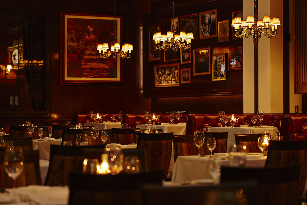 ジーライオンステーキハウスへご招待いたします