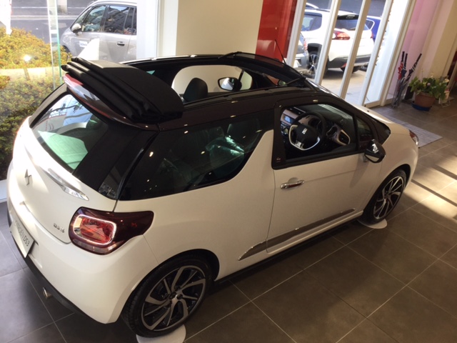 ショウルーム入替しました。