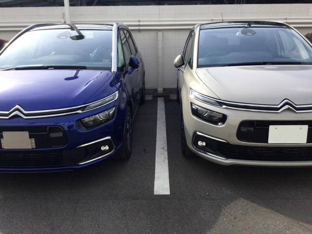 Grand C4Picasso Shine も到着です。