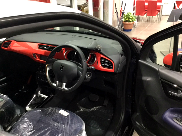 フレサンジュさんのDS3到着しました！