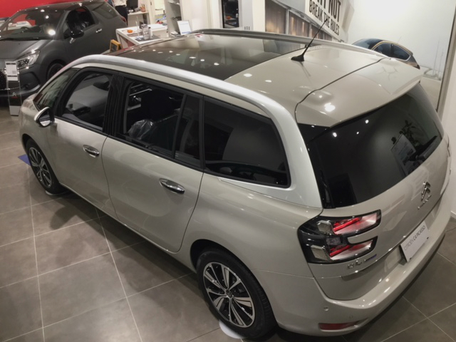 新しい展示車のご案内。