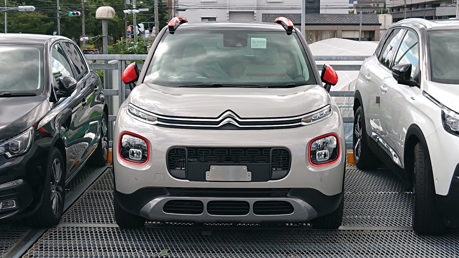 夏の訪れとともに新型車