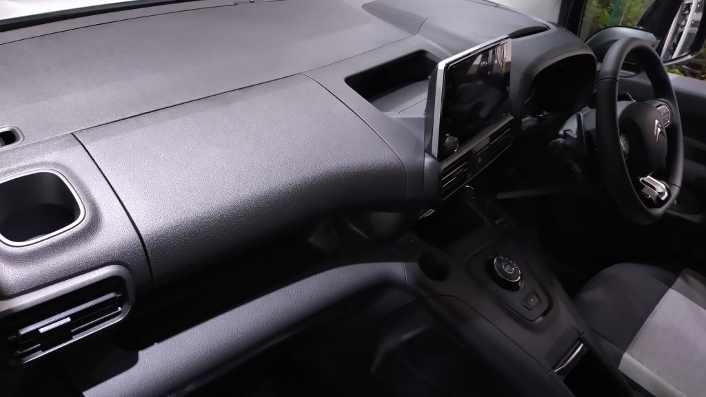 はたらくクルマ