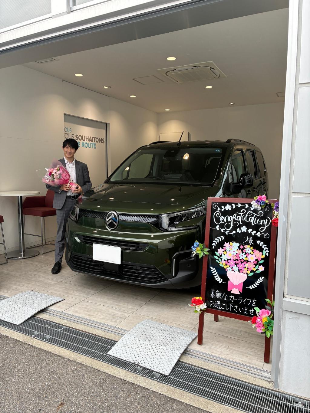 『BERLINGO LONG』シルカグリーンご納車