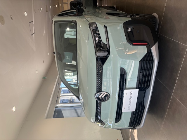 可愛いベルランゴ登場！