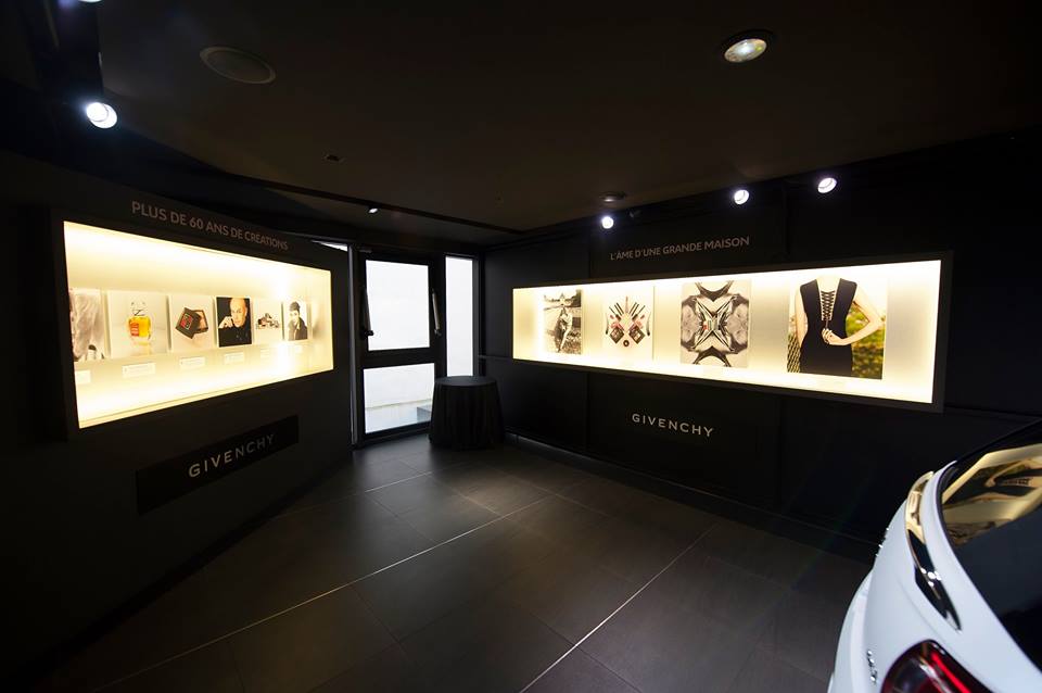 DS3 Givenchy：展示まで「少しお待ちください。」