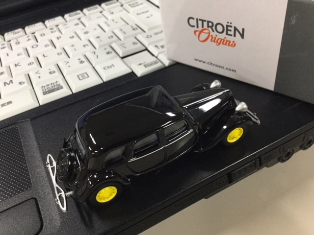 残り僅か・・Traction avant 3inch