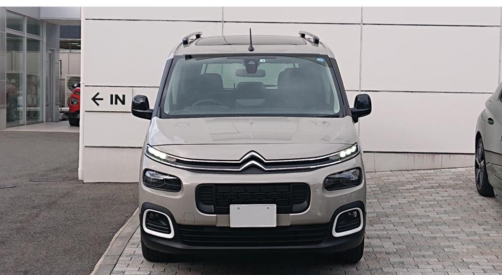 試乗車がサーブルに